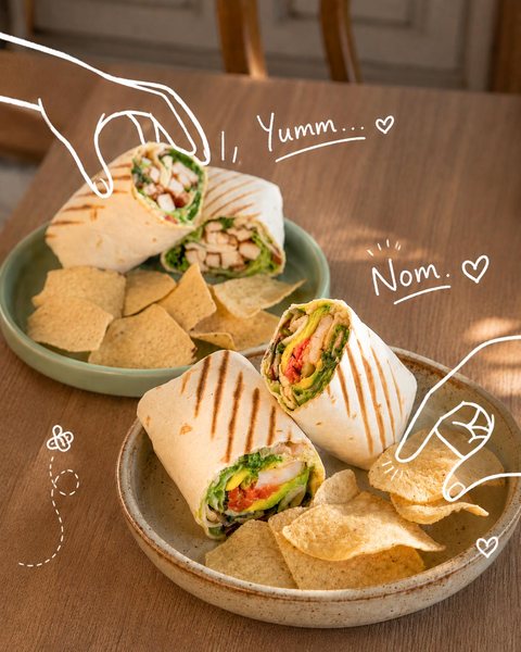 Grilled wraps with corn chips